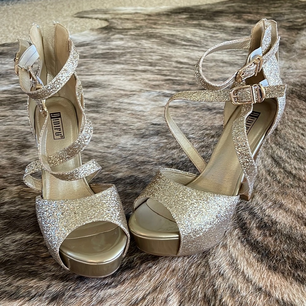 Gold sparkle heels